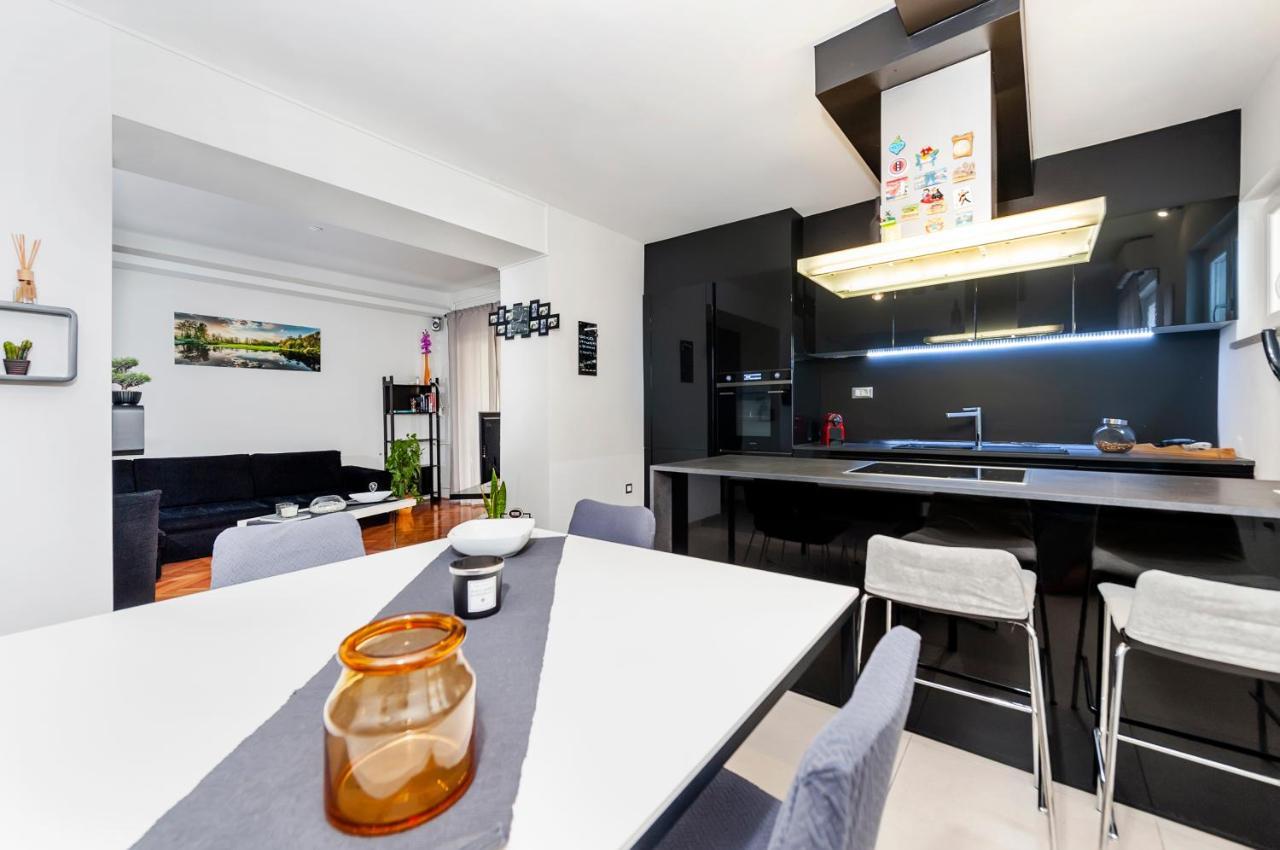 Apartment Cave Ровинь Экстерьер фото